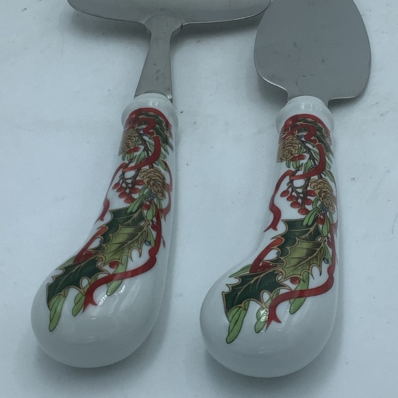 Holiday Ceramic Handled Cheese Knives with Stainless Steel Blaces - Picture 4 of 9